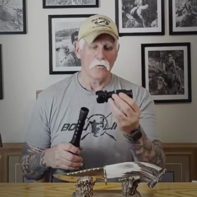 Slayer customer telling hunt story with the Enchantress